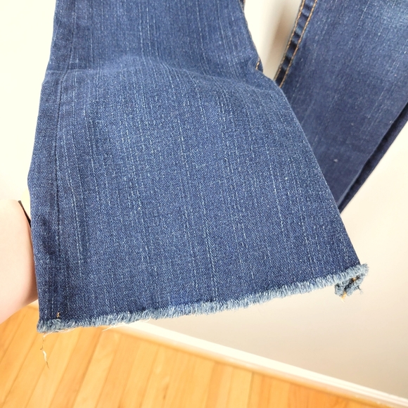 True Religion Becky Straight Raw Hem Jean Size 25 - Picture 2 of 7